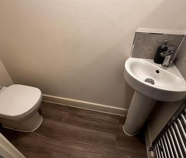 2 bedroom terraced house to rent - Photo 6