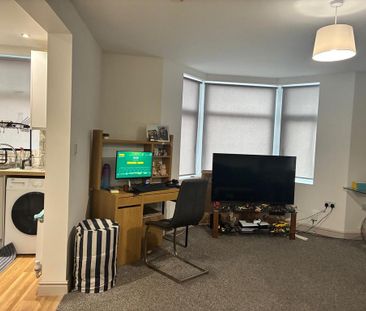 1 bedroom flat to rent - Photo 4