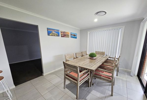 LUXURY LIVING IN GILLIESTON - Photo 1
