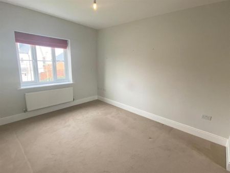 2 bedroom coach house to rent - Photo 3