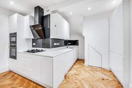 3 bedroom flat to rent - Photo 2