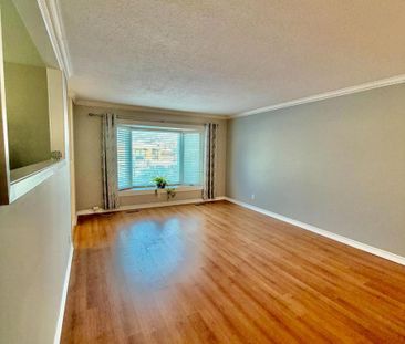 776 Hillcrest Road – Pickering, Ontario - Photo 2