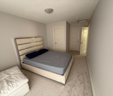 For Lease - 30 Vantage Loop Avenue Unit# MAIN, Newmarket, Ontario - Photo 1