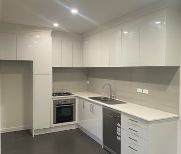 Location, Location! - Photo 2