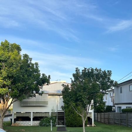 Spacious Queenslander with Sleepouts, Huge Shed & Prime Location - Photo 3