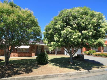 Absolutely! Here’s the updated rental advert: Spacious 3-Bedroom Home with Modern Comforts in South Tamworth - Photo 3