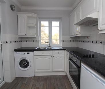 3 bedroom flat to rent - Photo 6