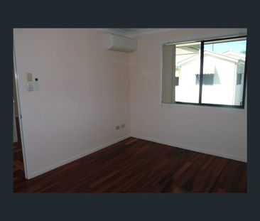 Unit 2/104 Richmond Rd, Morningside, Qld 4170 - Photo 4