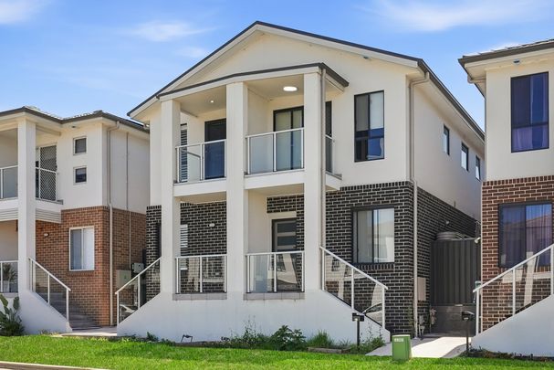 13 Fernyhough Street, Rouse Hill NSW 2155 - House For Rent | Domain - Photo 1