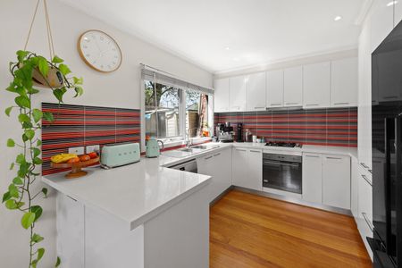 23 Cornish Lane, Kensington VIC 3031 - Photo 5