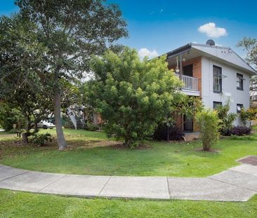 Renovated Ground Floor Unit in Prime Surfers Paradise Location - Photo 6