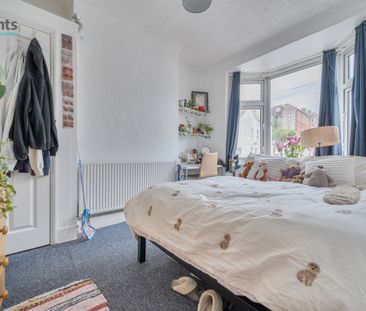 4 bedroom terraced house to rent - Photo 1