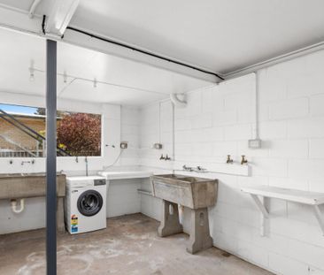 Stunning 1-Bedroom Unit in Prime Location - Photo 5