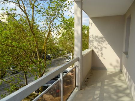 Location Appartement 2 pièces 49m² ORLEANS 45100 - Photo 3