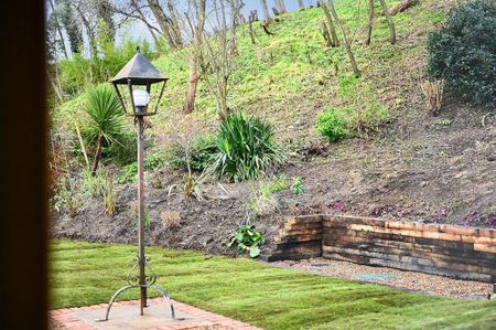 4 bedroom detached house to rent - Photo 5