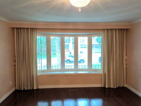 For Lease - 165 Fred Varley Drive, Markham, Ontario - Photo 3