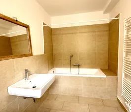 HERNALS - HERRLICHE 2-ZIMMER-WOHNUNG MIT OST-LOGGIA UND BADEZIMMER EN SUITE - Photo 3