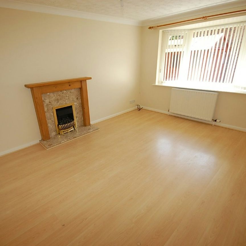 Semi-detached house to rent on - Photo 1