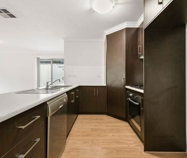 Freshly Refurbished & Ready to Go! - Photo 5