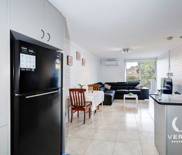 Charming Victoria Park Apartment Awaits You! - Photo 1