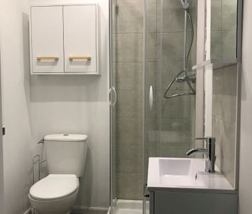 Location Appartement 2 pièces 25m² - Photo 2