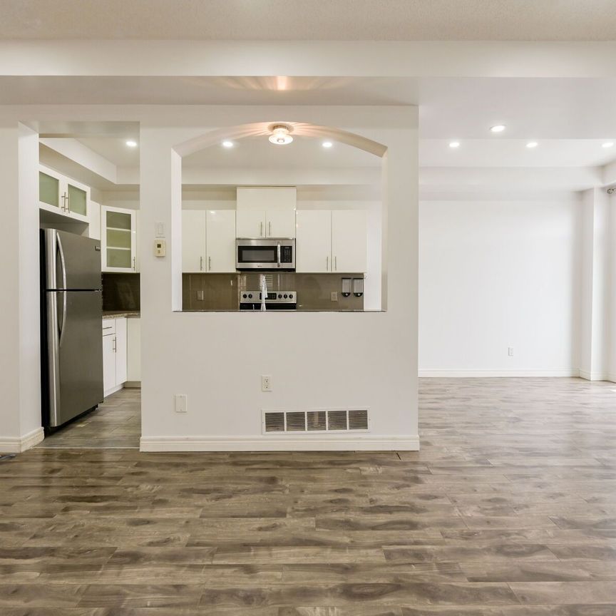 For Lease - 96 Highgate Drive Unit# Upper Level b, Hamilton, Ontario - Photo 1