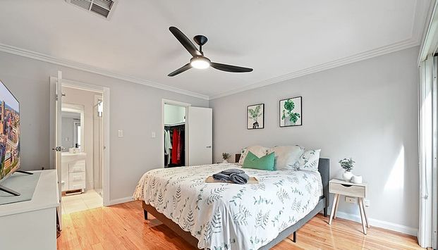 Secluded and stylish 3/4 warehouse conversion - Photo 1