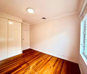 NEW RENOVATION-TIMBER FLOORS-QUIET 2BED+STUDY-REAR TERRACE - Photo 1