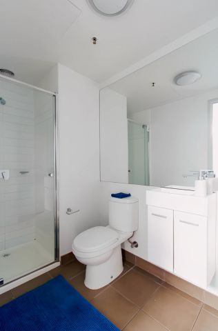 1 Bedroom with balcony style 2 - Photo 5