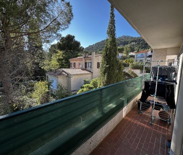 Location Appartement 4 pièces 79m² TOULON 83100 - Photo 3