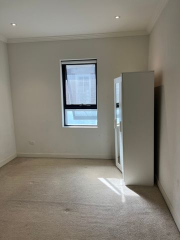Double Bay - Photo 2