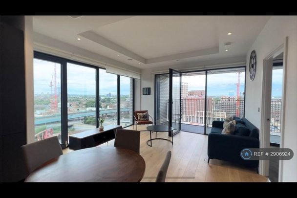 2 bedroom flat to rent - Photo 1
