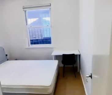 13 Liverpool Rd, Sydney - Photo 5