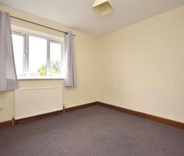 Chantry Gate, Bishops Cleeve, Cheltenham, Gloucestershire, GL52 - Photo 2