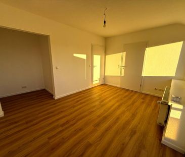 4-Zimmer-Wohnung mit zwei Bädern und großem Balkon - Photo 3