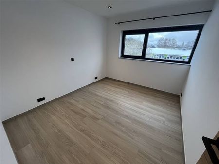 Appartement te huur - Foto 3