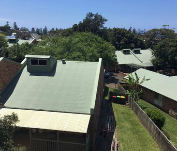 Central Villa in Quiet Complex - Photo 1