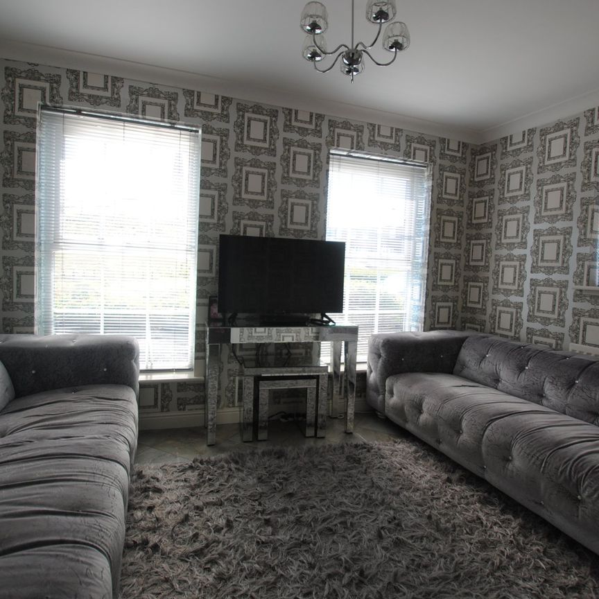 Duncannon Place, kent, London - Photo 1
