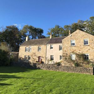 4 bedroom detached house to rent - Photo 2