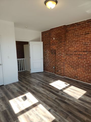 For Lease - 9 Queen Street Unit# 203, Springwater, Ontario - Photo 4