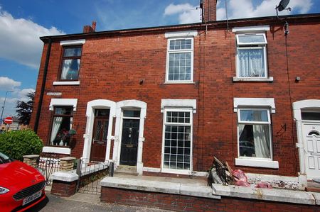 3 bedroom terraced house to rent - Photo 2