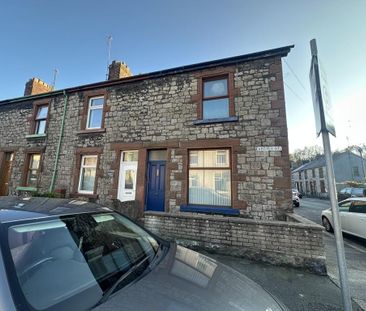 2 bedroom end of terrace house to rent - Photo 5