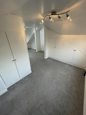 3 bedroom apartment to rent - Photo 4
