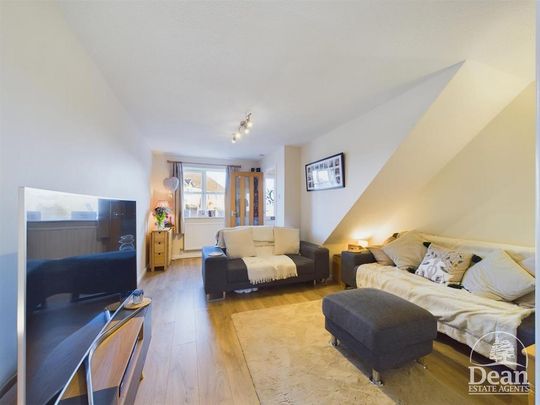 2 bedroom terraced house to rent - Photo 1