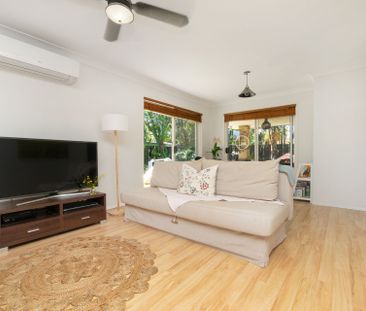 Three Bedroom Family Home In Unbeatable Location! - Photo 2