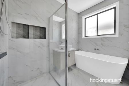 Beautiful family home in Beveridge - Photo 5