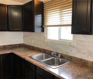 For Lease - 61 Cedar Drive Unit# Main, Toronto, Ontario - Photo 2