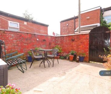 2 bedroom terraced house to rent - Photo 6