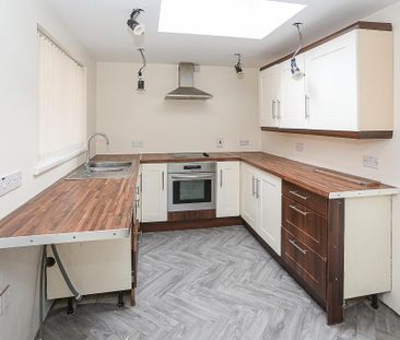16 Eccles Street, Belfast, BT13 3GS - Photo 5