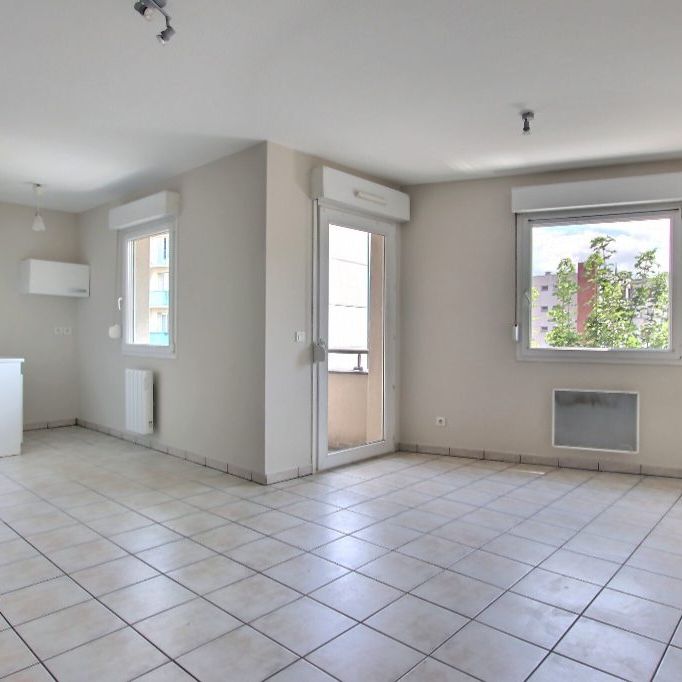 Location Appartement 2 pièces 40m² CLERMONT FERRAND 63000 - Photo 1